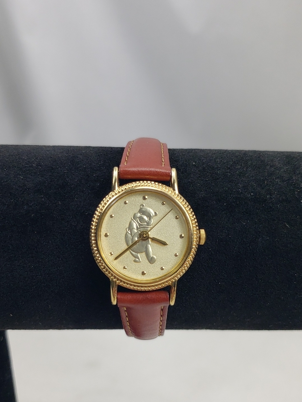 Disney’s Winnie the Pooh Gold Tone Working Watch